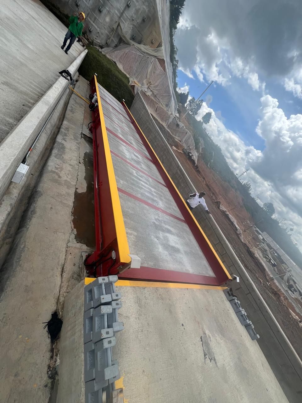 Calibración de báscula camionera con pesas patrón